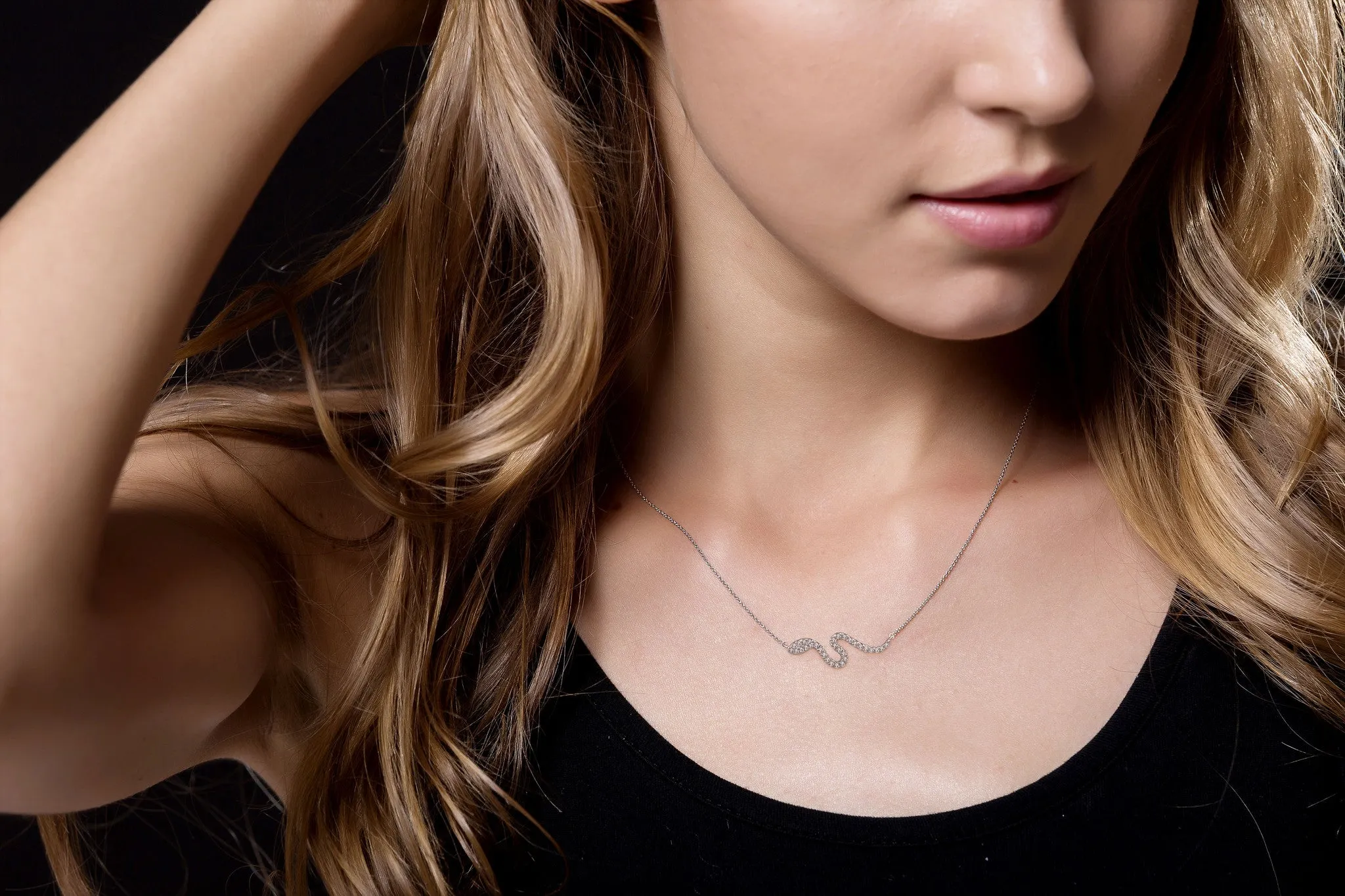 18k Gold Snake Shape Diamond Necklace