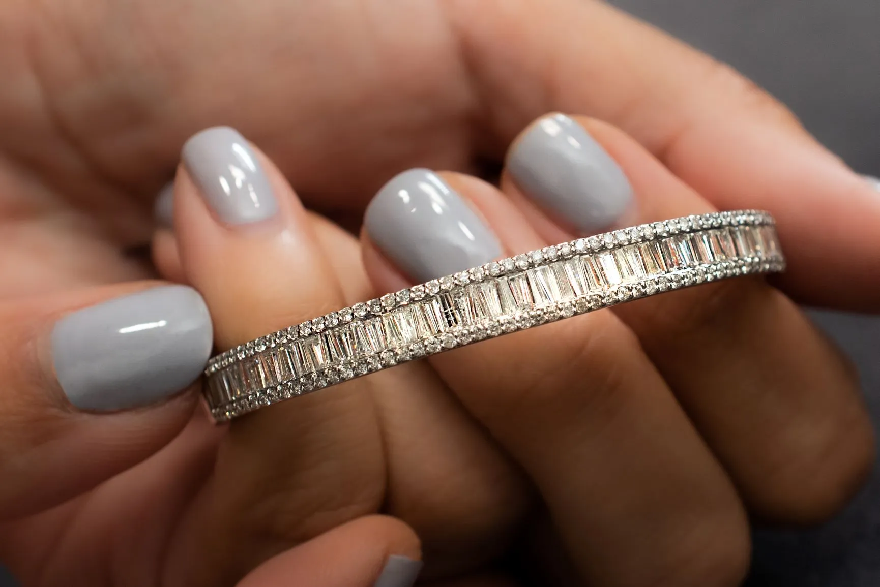 4.5 ct Baguette Diamond Bangle Bracelet 18k