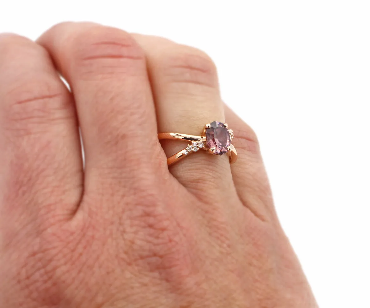 Criss Cross Rose Zircon Diamond Gold Ring