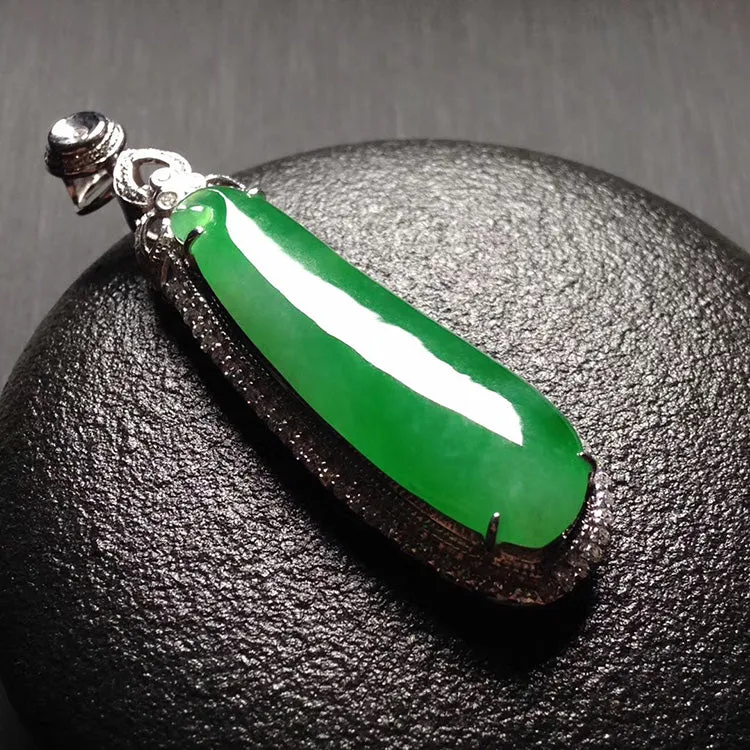 Natural Jade Pendant Jadeite Gold Pendant PT427