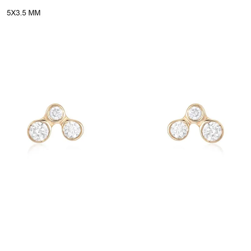 Noble Glamour Diamond Stud Earrings