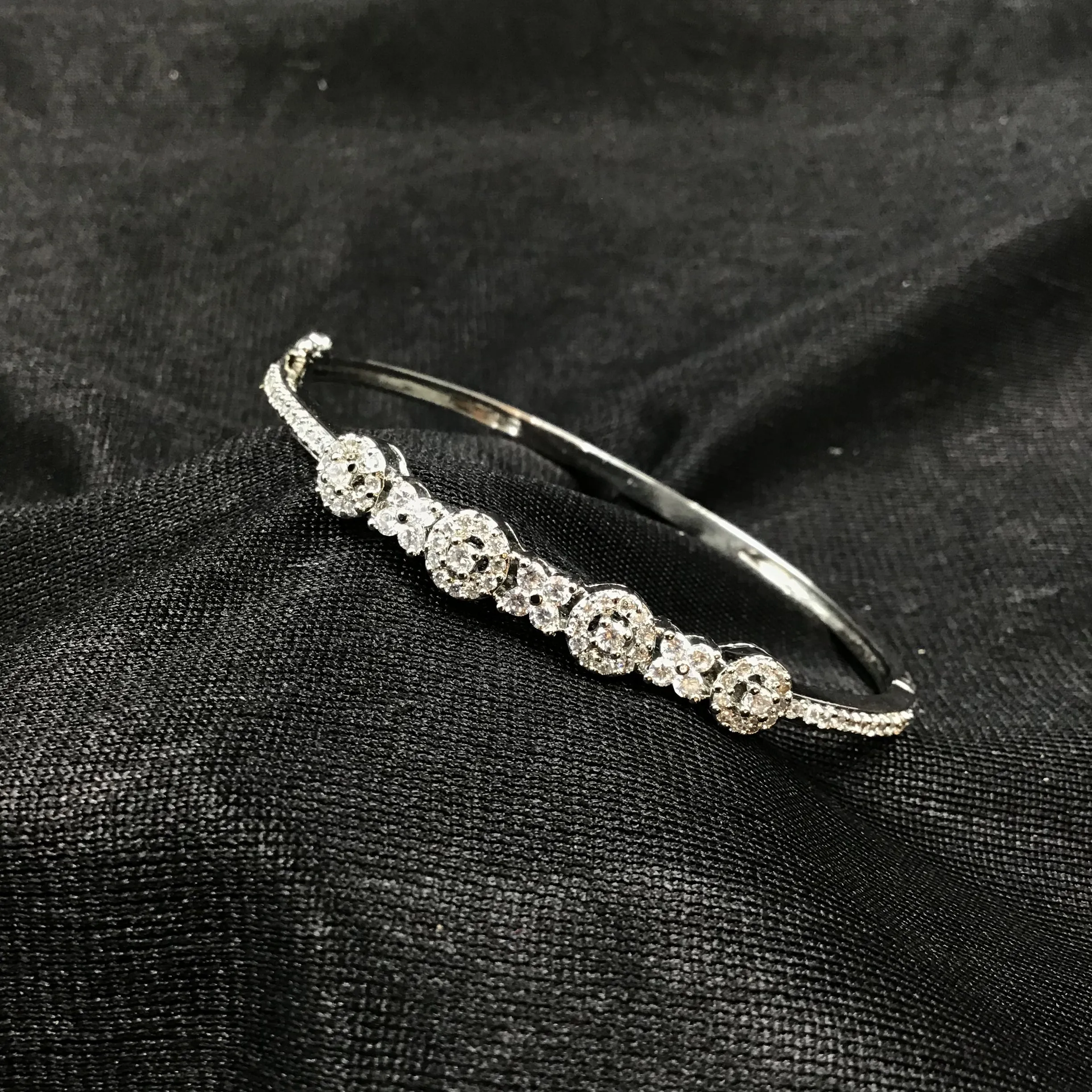 Openable Zircon/AD Bracelet 3240-11