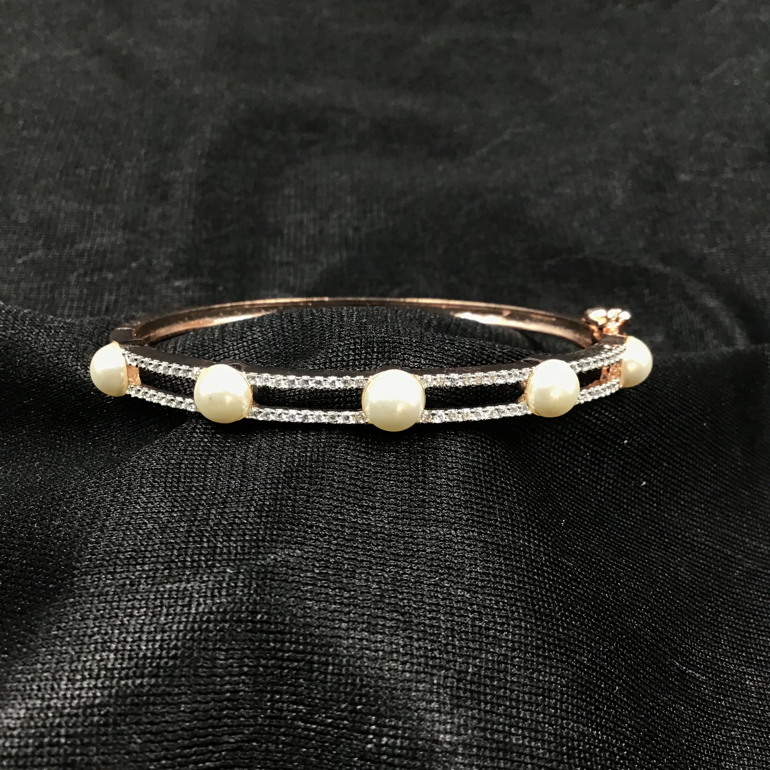 Openable Zircon/AD Bracelet 3242-11