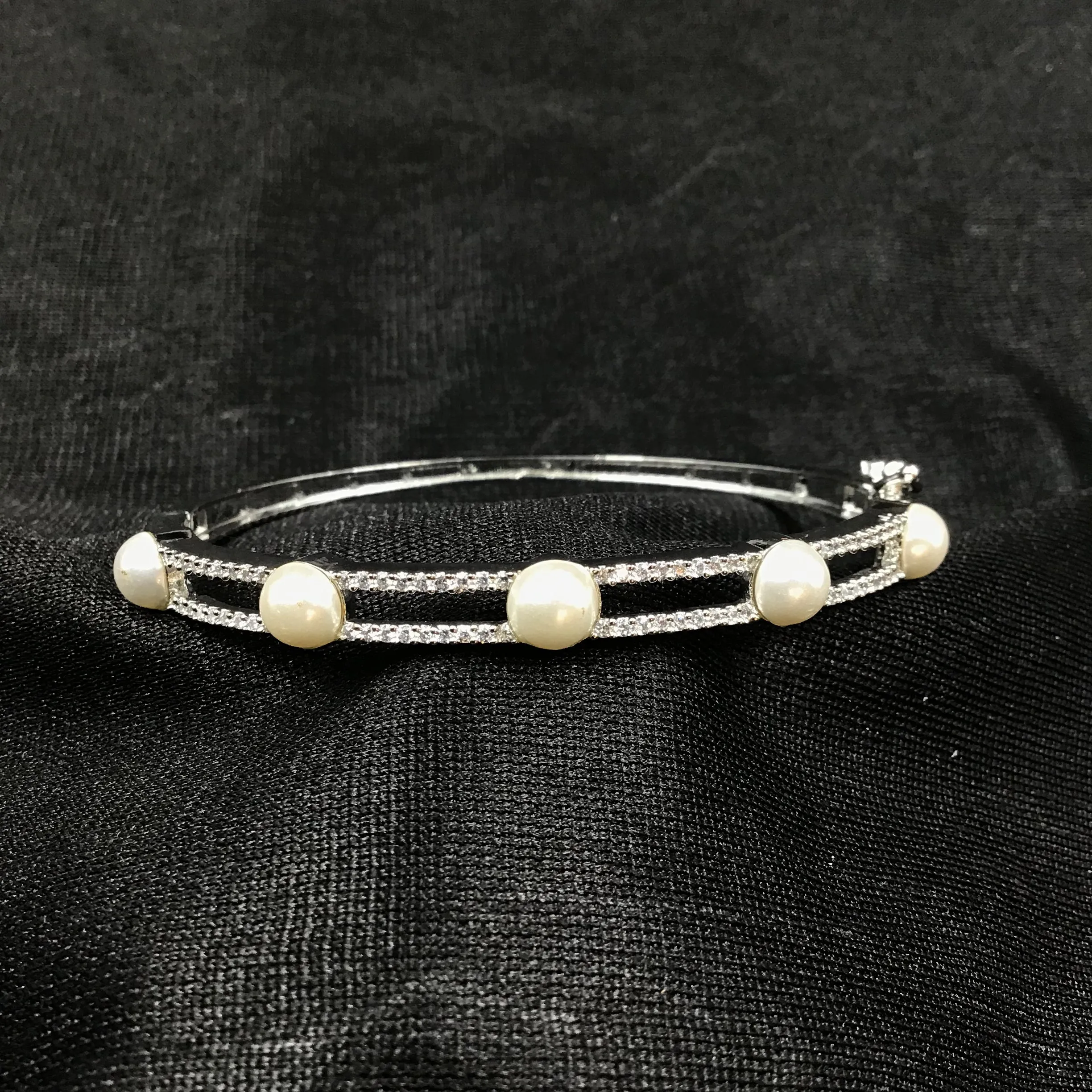 Openable Zircon/AD Bracelet 3242-11