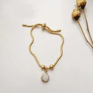 Vintage 14K Gold Plated Chain Bracelet With Shell