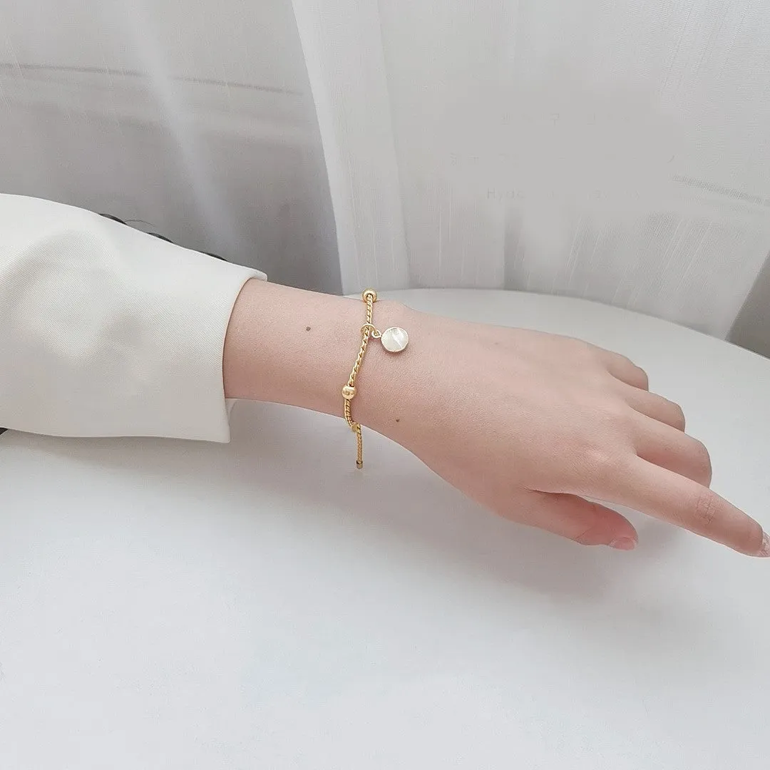 Vintage 14K Gold Plated Chain Bracelet With Shell