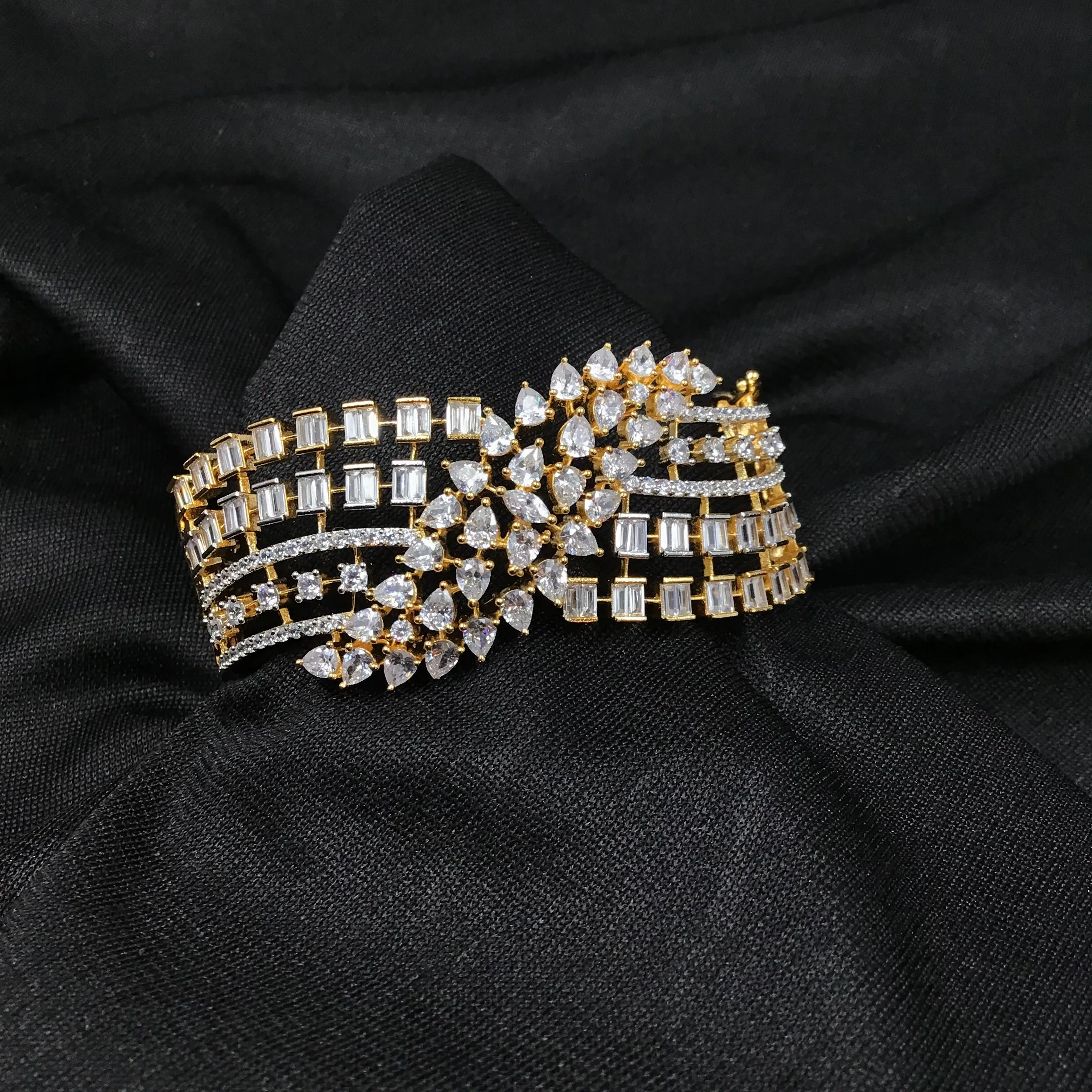 Zircon/AD Bracelet 3319-08