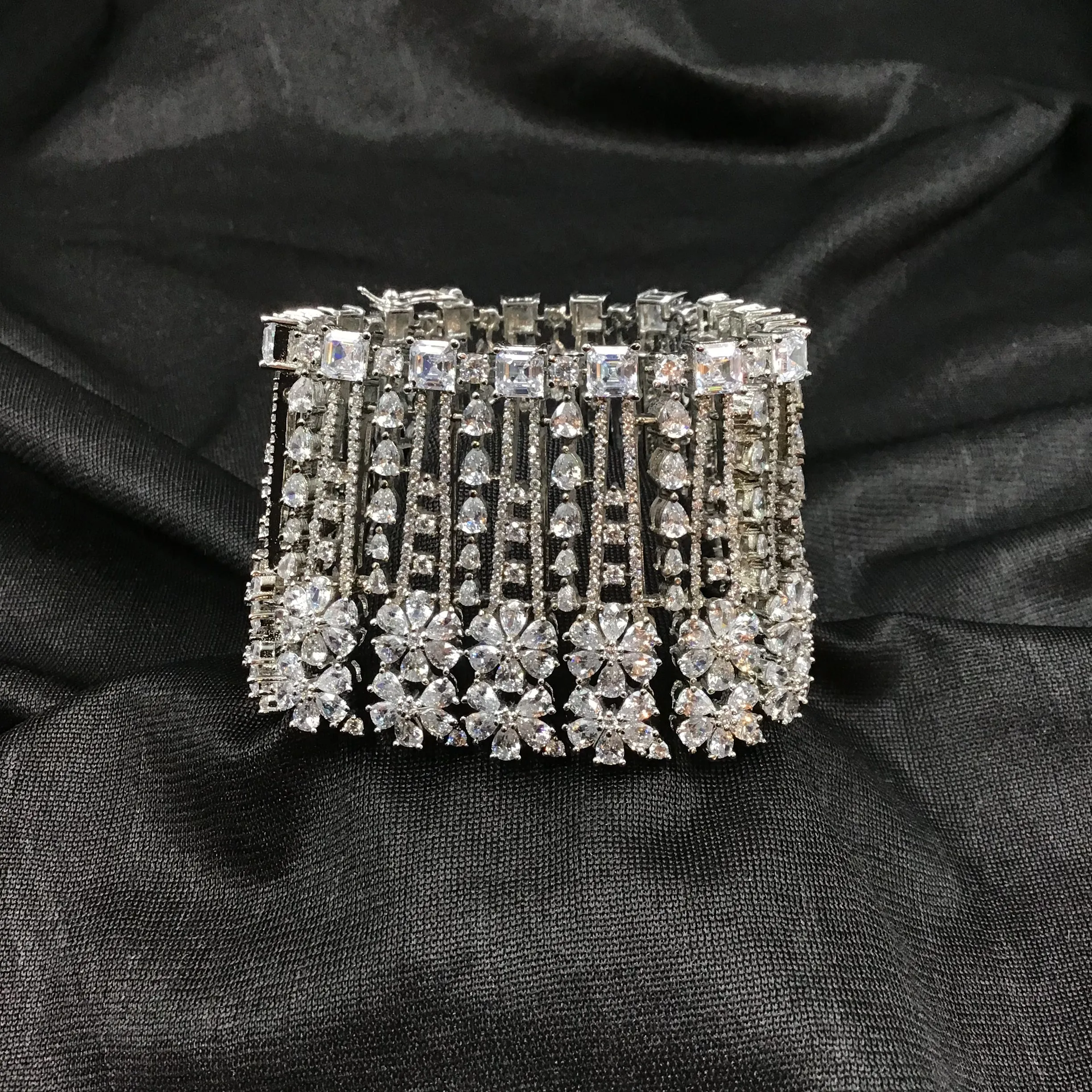 Zircon/AD Bracelet 3320-08